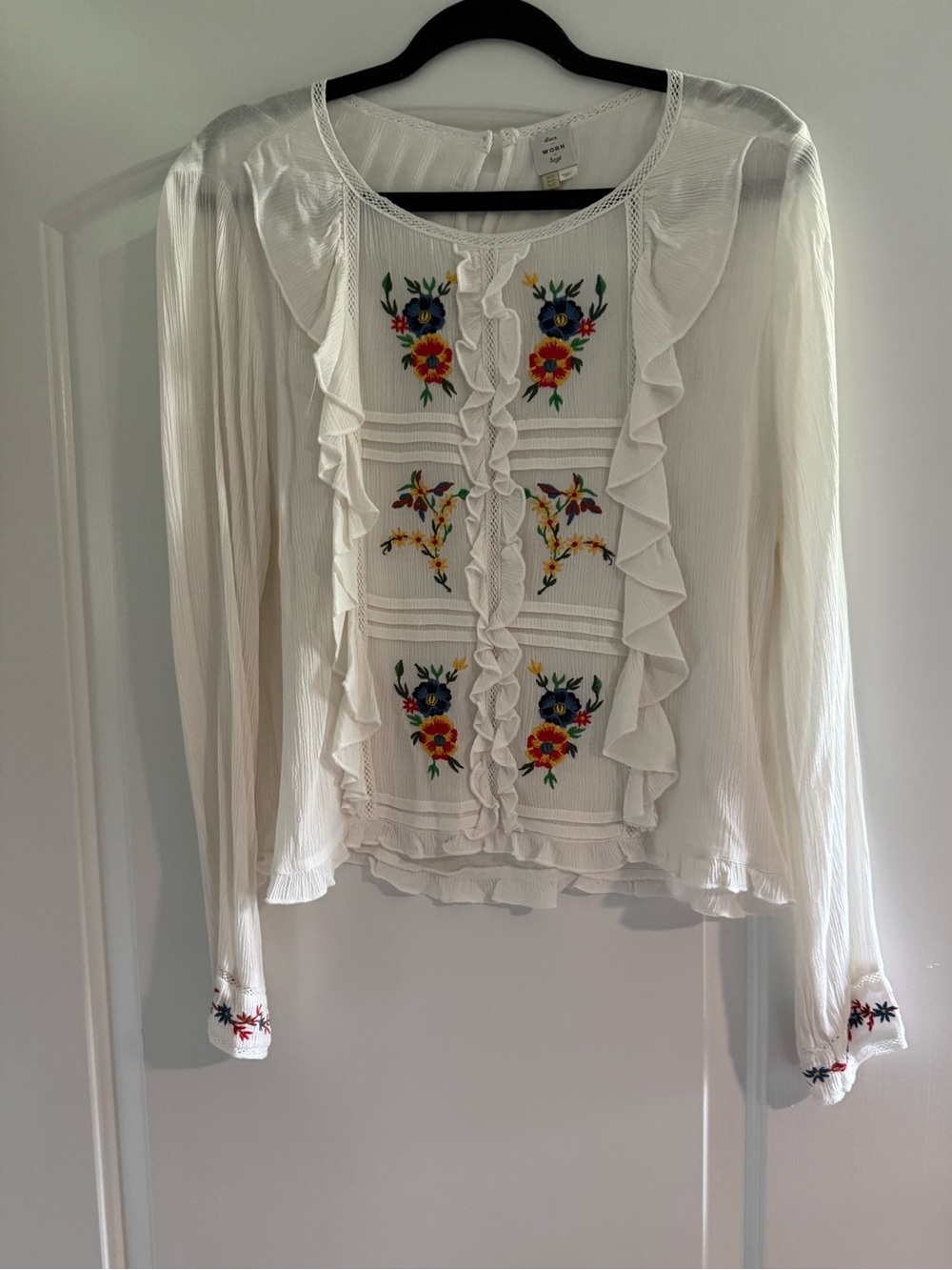 WORN White Embroidered Ruffle Boho Blouse US 10 Anthropologie